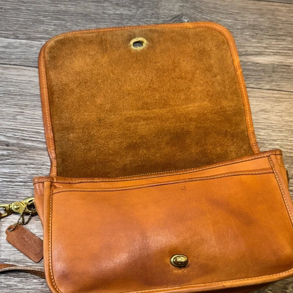 Rare Vintage COACH Brown Leather shoulder Bag